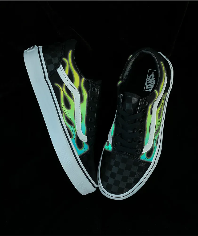 Flame vans shop zumiez
