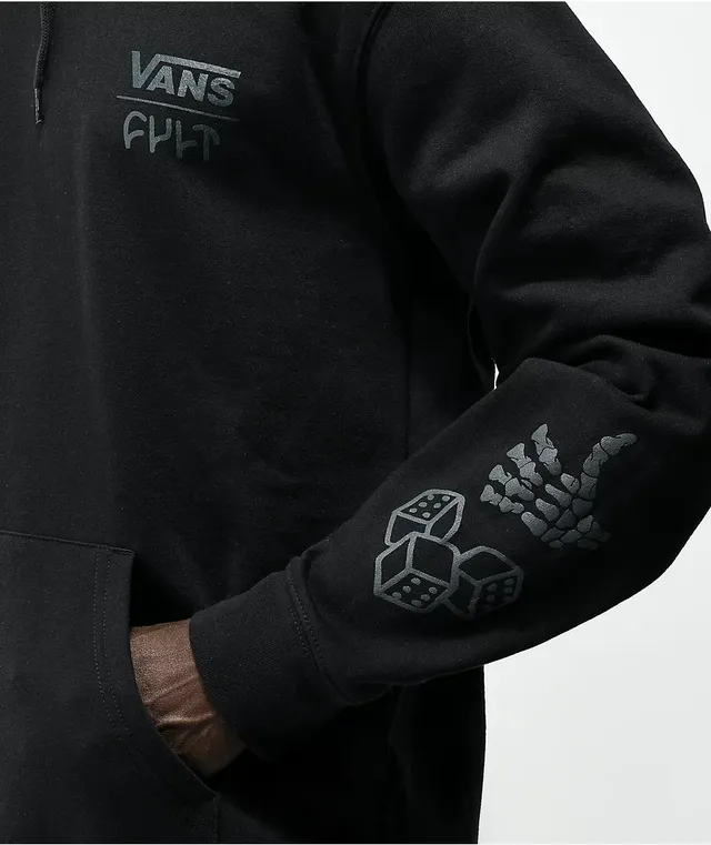 Black sales hoodie zumiez