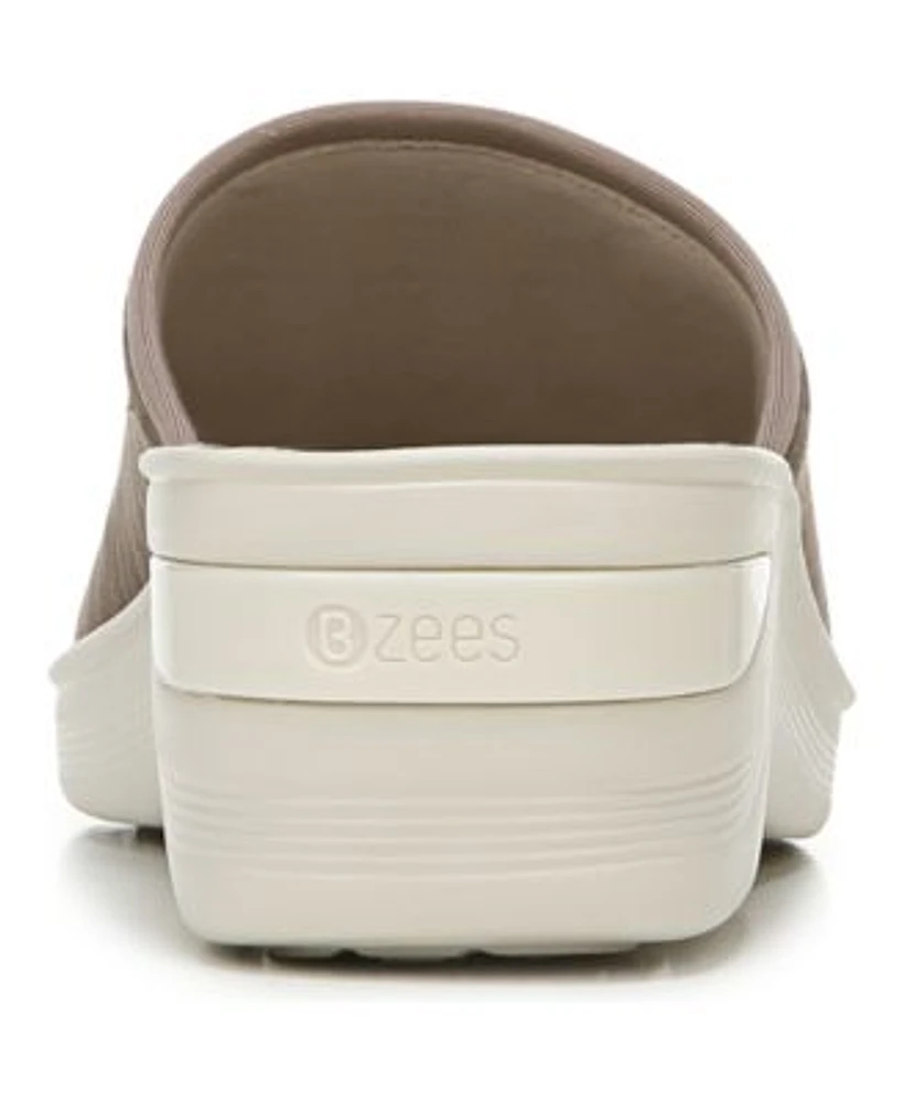 Macys discount bzees sandals