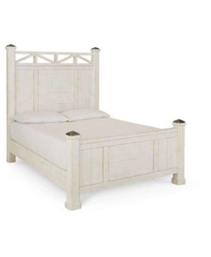 Furniture Trisha Yearwood Coming Home Queen Post Bed Mall of America®