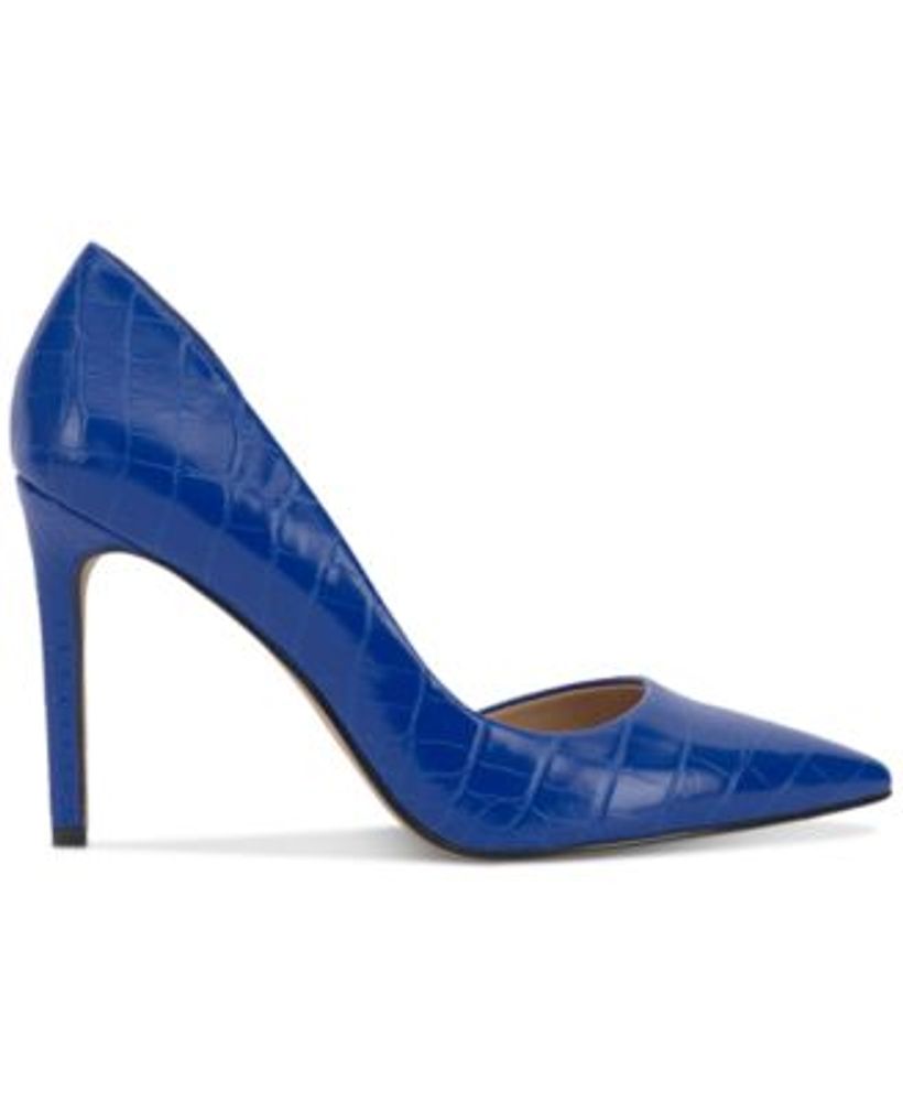 Macys cheap blue pumps