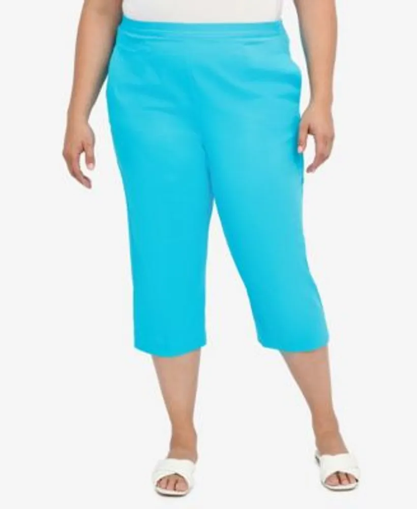 Macys plus 2024 size capri pants
