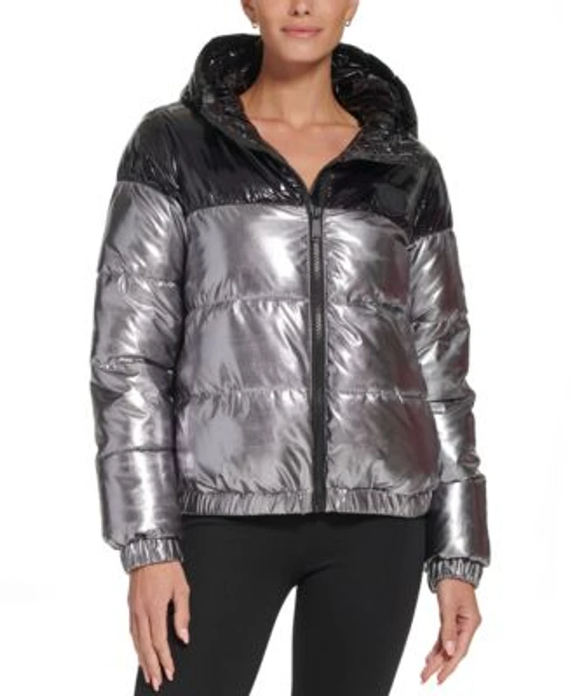 Ladies metallic puffer jacket top