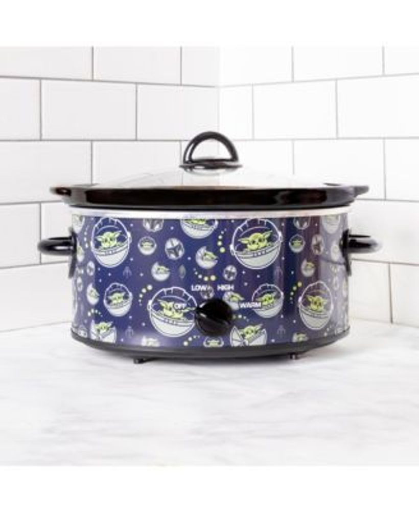 Uncanny Brands Star Wars The Mandalorian 2Quart Slow Cooker Mall of