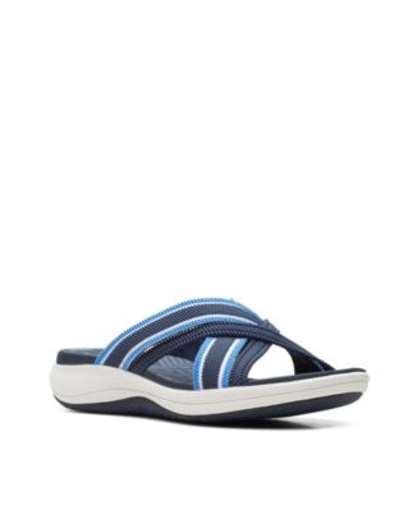 Macys clarks clearance flip flops