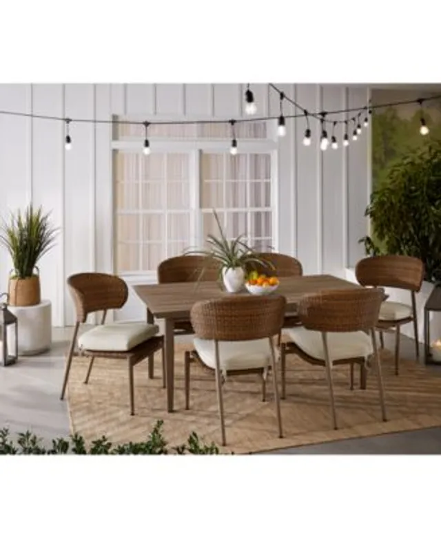 Macys outdoor hotsell dining table