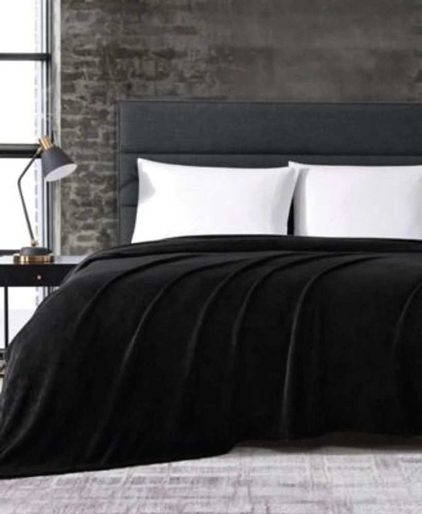 Kenneth cole 2025 reaction blanket