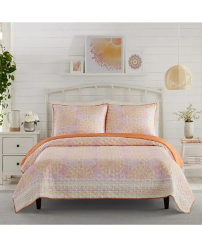 Jessica simpson amrita deals medallion pillows