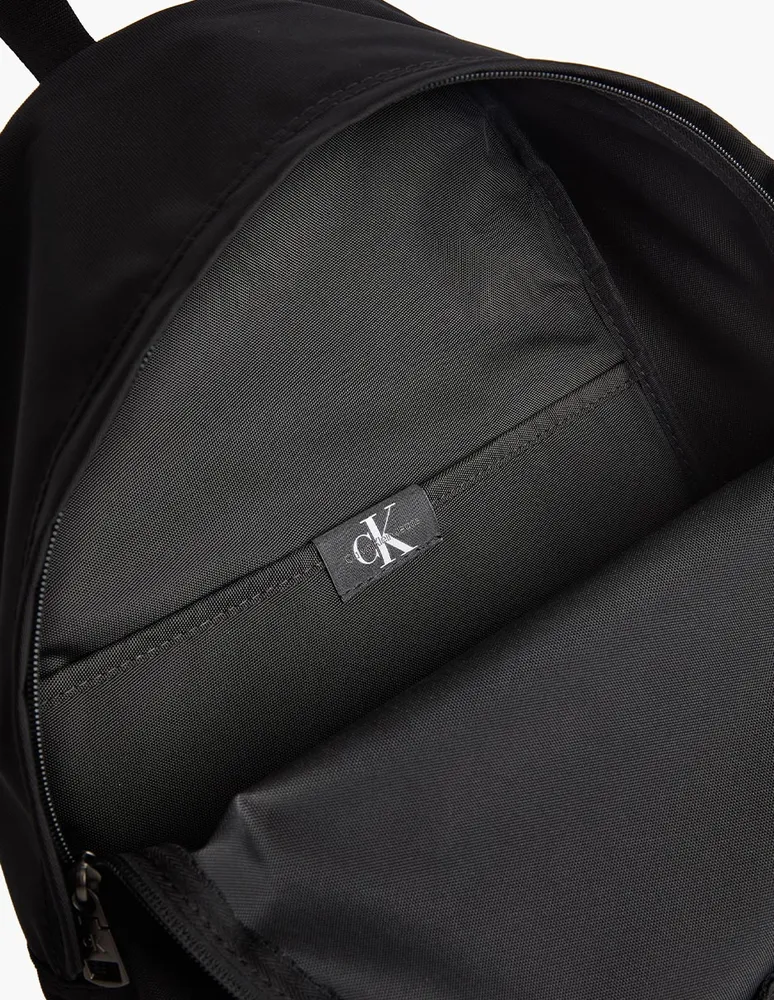 Calvin klein mochila discount hombre