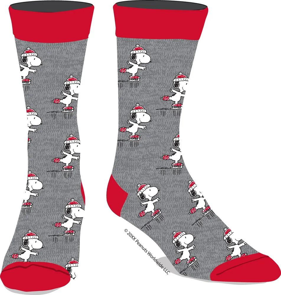 Bioworld Canada Peanuts Christmas Snoopy Socks | Square One