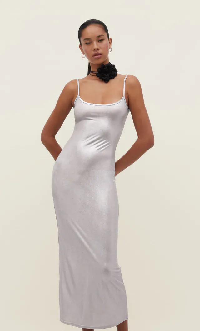 Vestido online plateado stradivarius