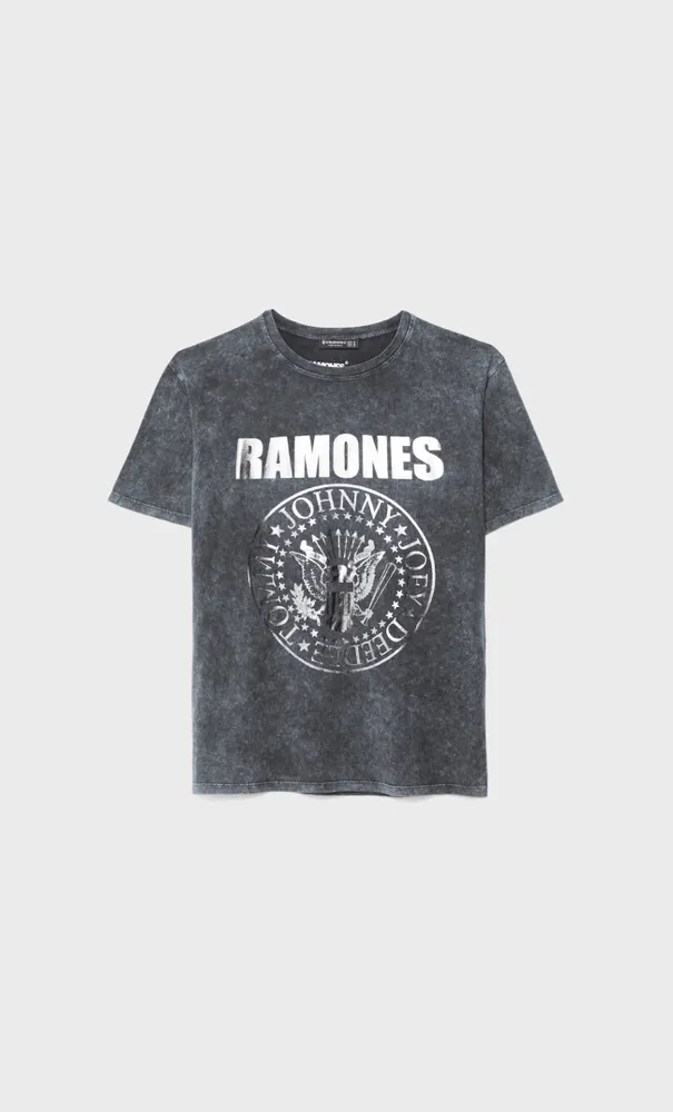 Camiseta ramones online mujer stradivarius