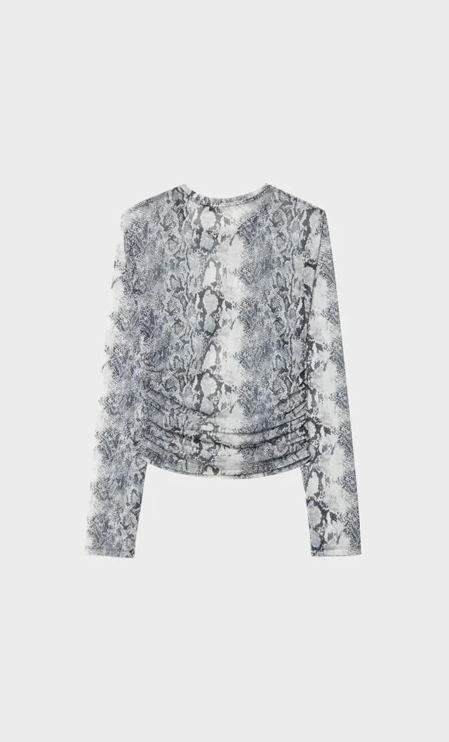 Camiseta tul stradivarius outlet