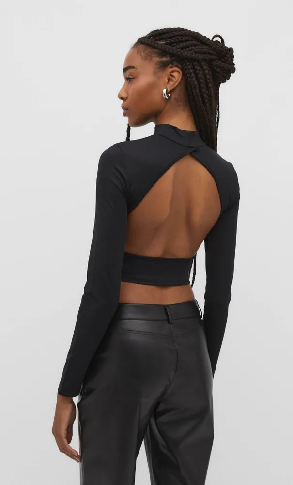 Camisa espalda clearance descubierta stradivarius