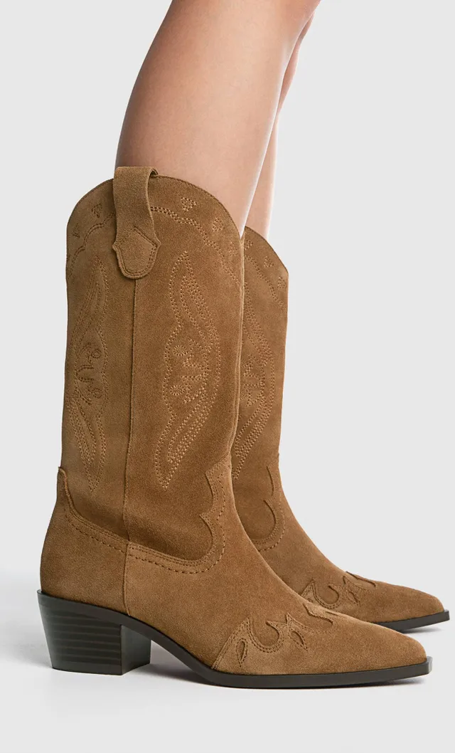 Stradivarius Botas cowboy ca a alta Paseo Interlomas Mall