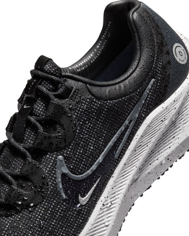 nike men's winflo 8 shield weatherized running shoes review