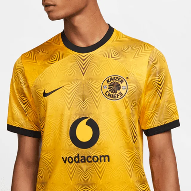 Kaizer chiefs store football kit