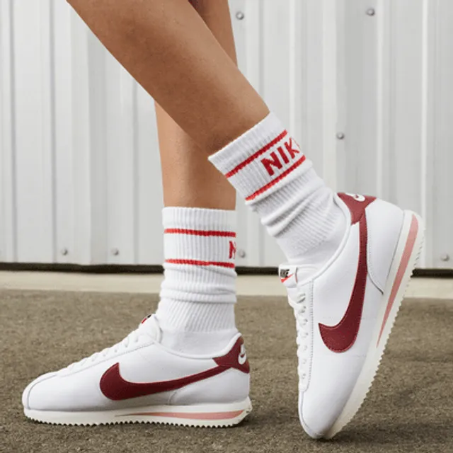 Women's nike deals cortez shoes