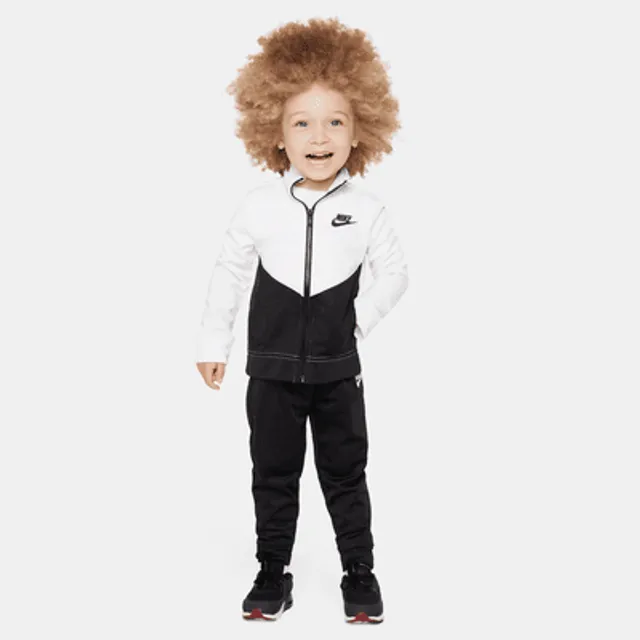 Nike tricot hot sale black tracksuit