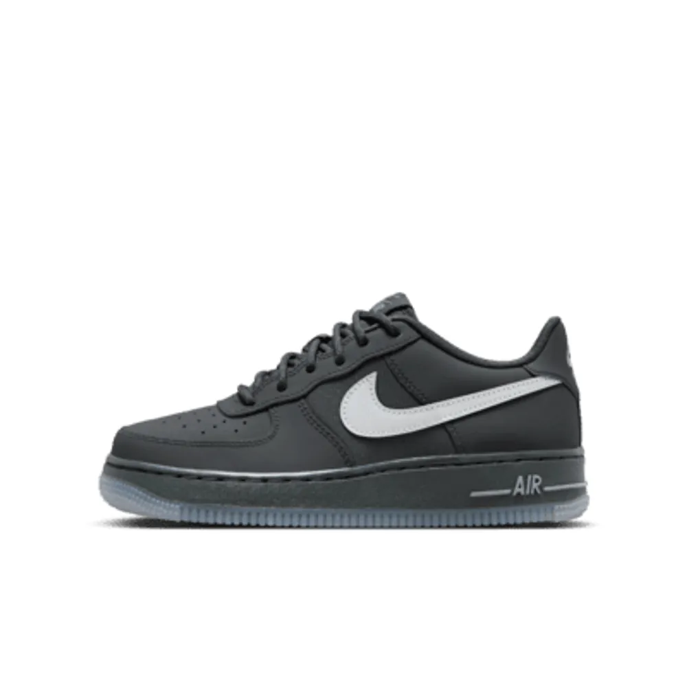 White air force ones hotsell big kids