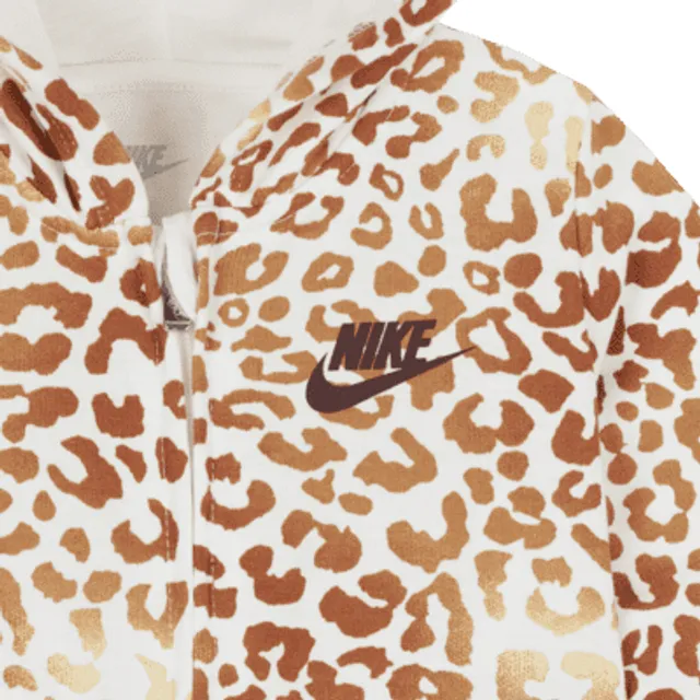 Nike animal hotsell print clothing