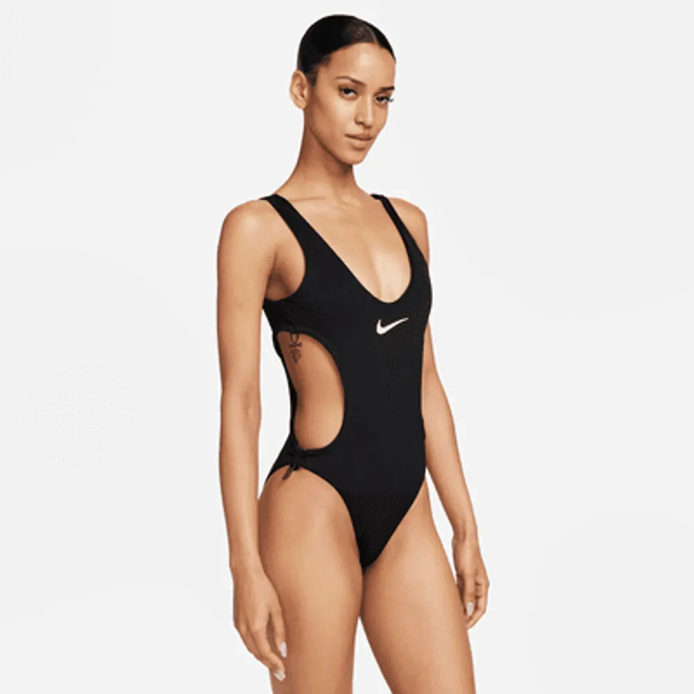 Black nike hotsell swimsuit womens