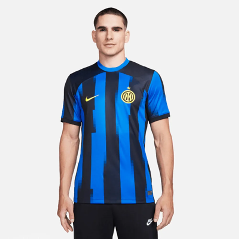 Inter nike shop 20 years