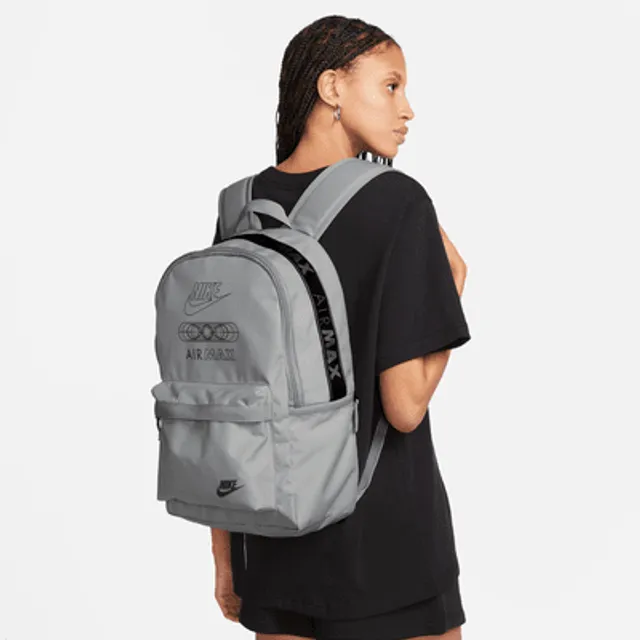 Nike Heritage Backpack 25L . Nike UK King s Cross