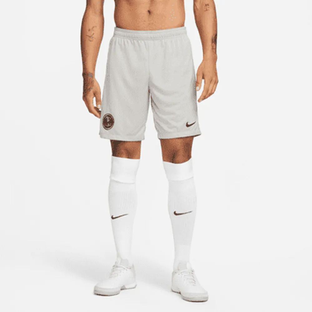 Nike football academy online short