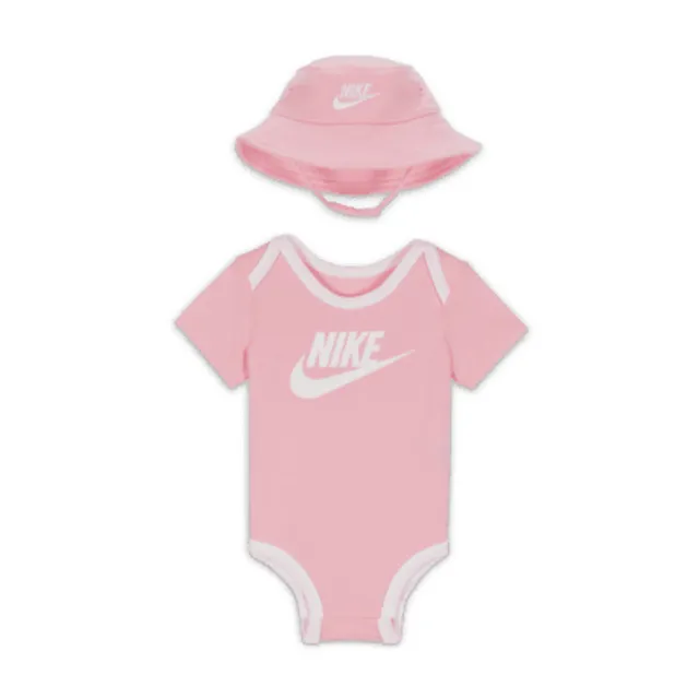 Ensemble body shop nike bebe