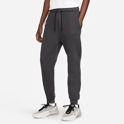 Men's joggers nike clearance sportswear tech fleece