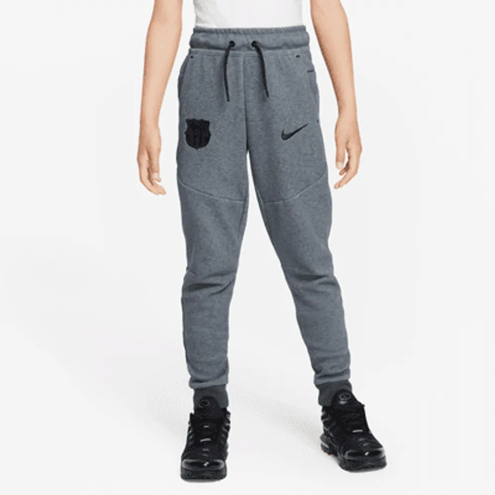 Boys nike tech fleece hot sale joggers