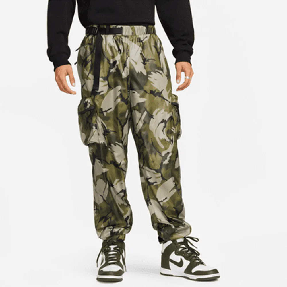 Nike camo outlet trousers