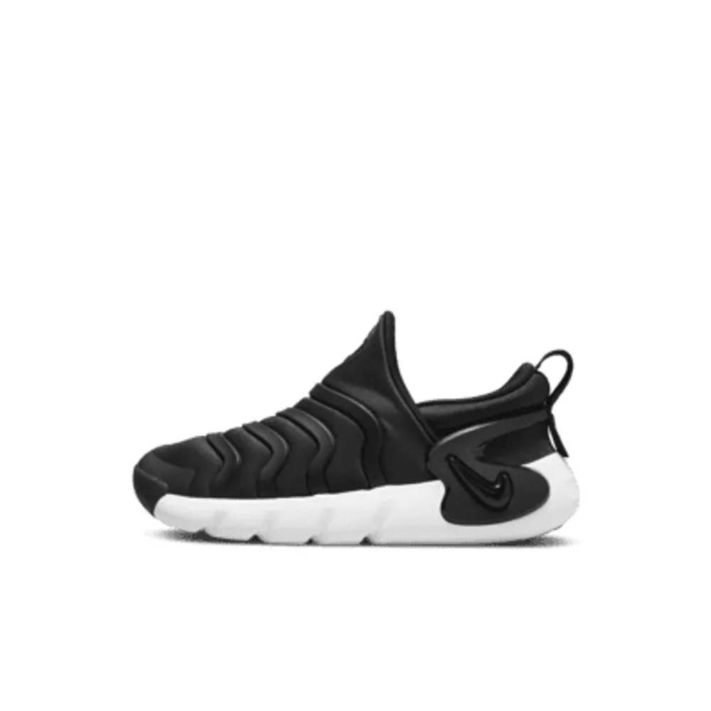 Nike dynamo clearance trainers