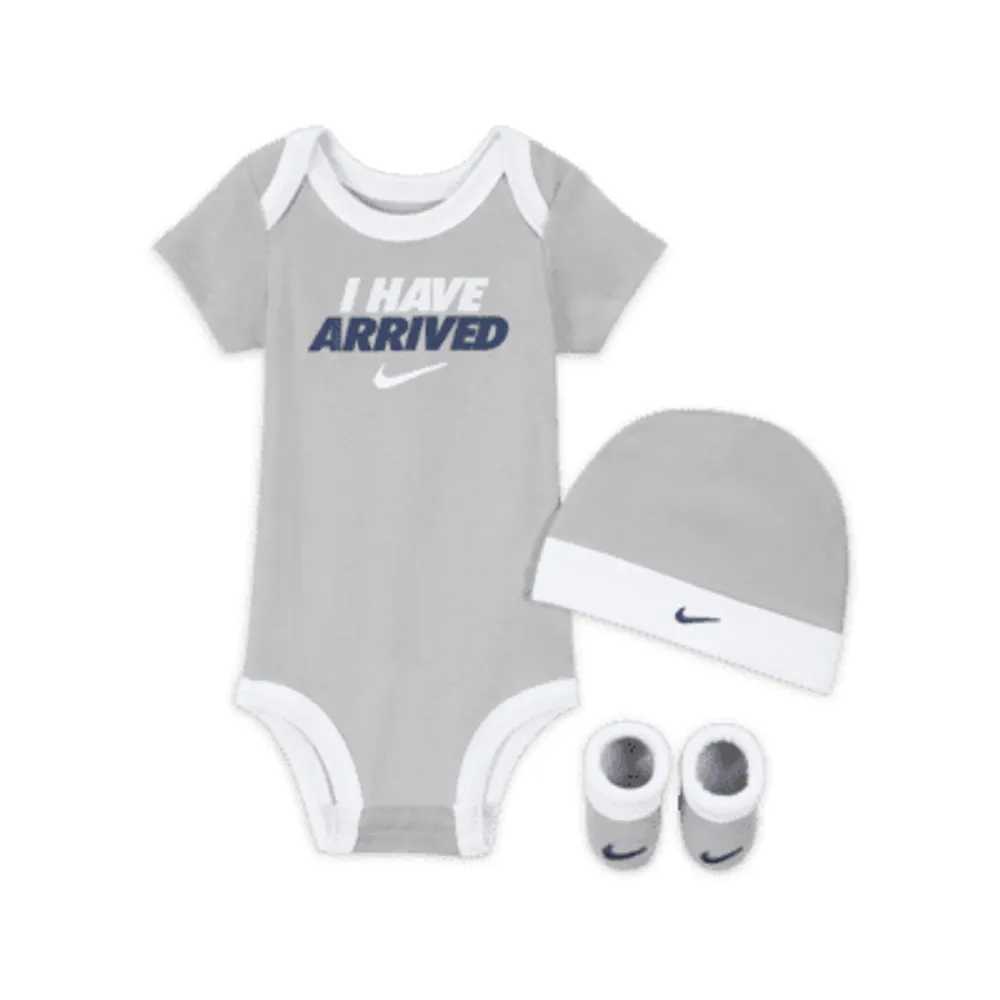 Nike baby box on sale set