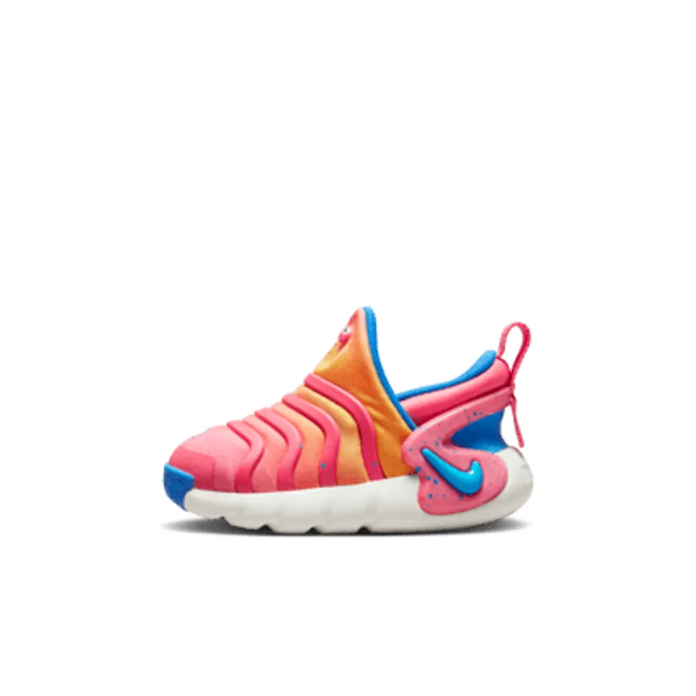 Nike dynamo outlet trainers