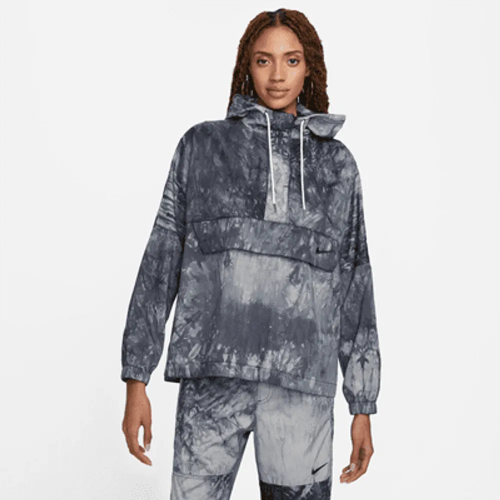 Nike Sportswear Women's Woven Wave Dye Jacket. UK | King's Cross