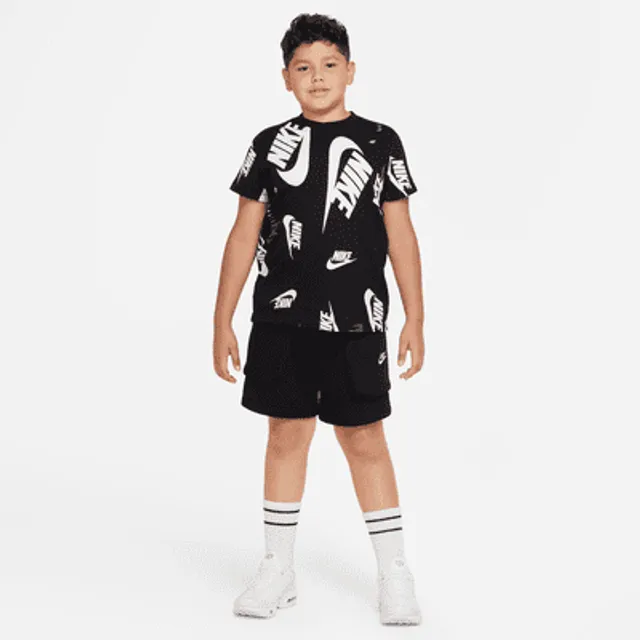 Nike Sportswear Big Kids Boys T Shirt Extended Size . Nike