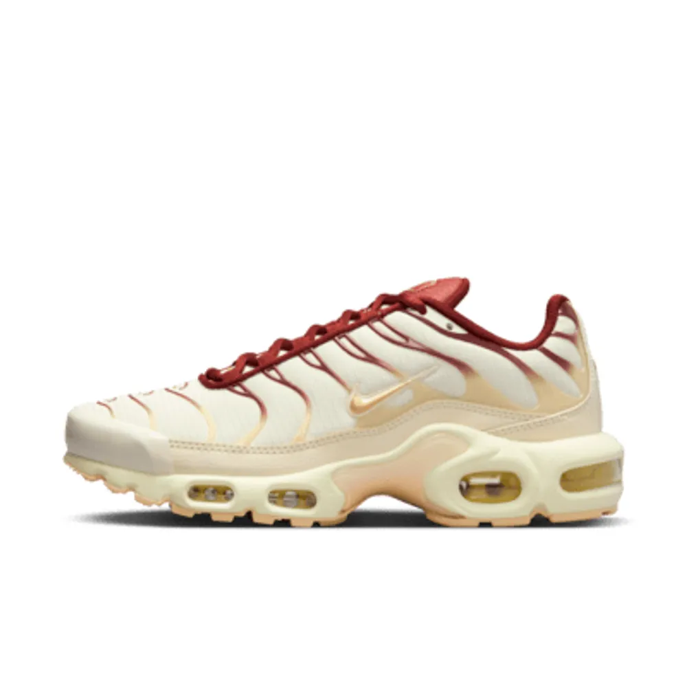 All white air 2024 max plus womens