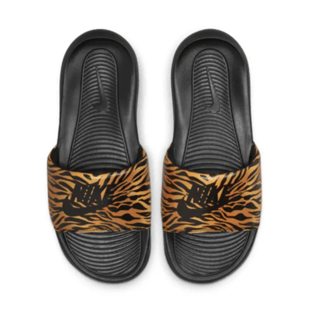 Nike animal 2024 print sliders