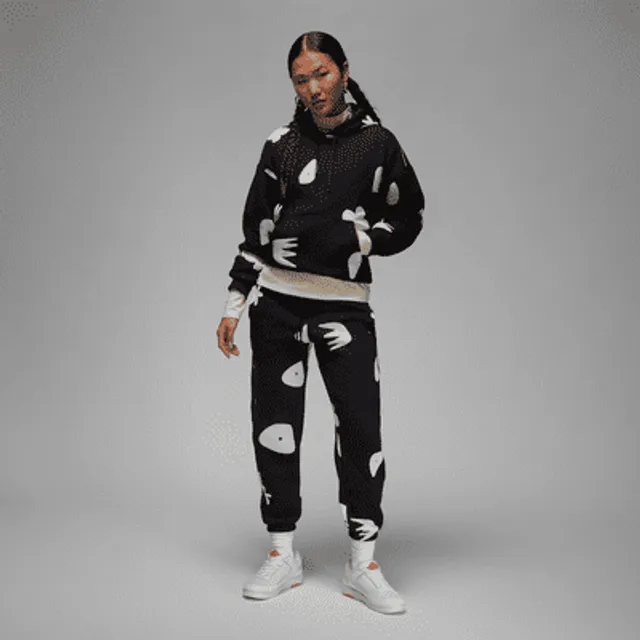 ★NIKE★JORDAN ARTIST SERIES FLC PO フーディ★追跡可 Nike Jordan Artist Series by Mia Lee Women's Fleece Hoodie
