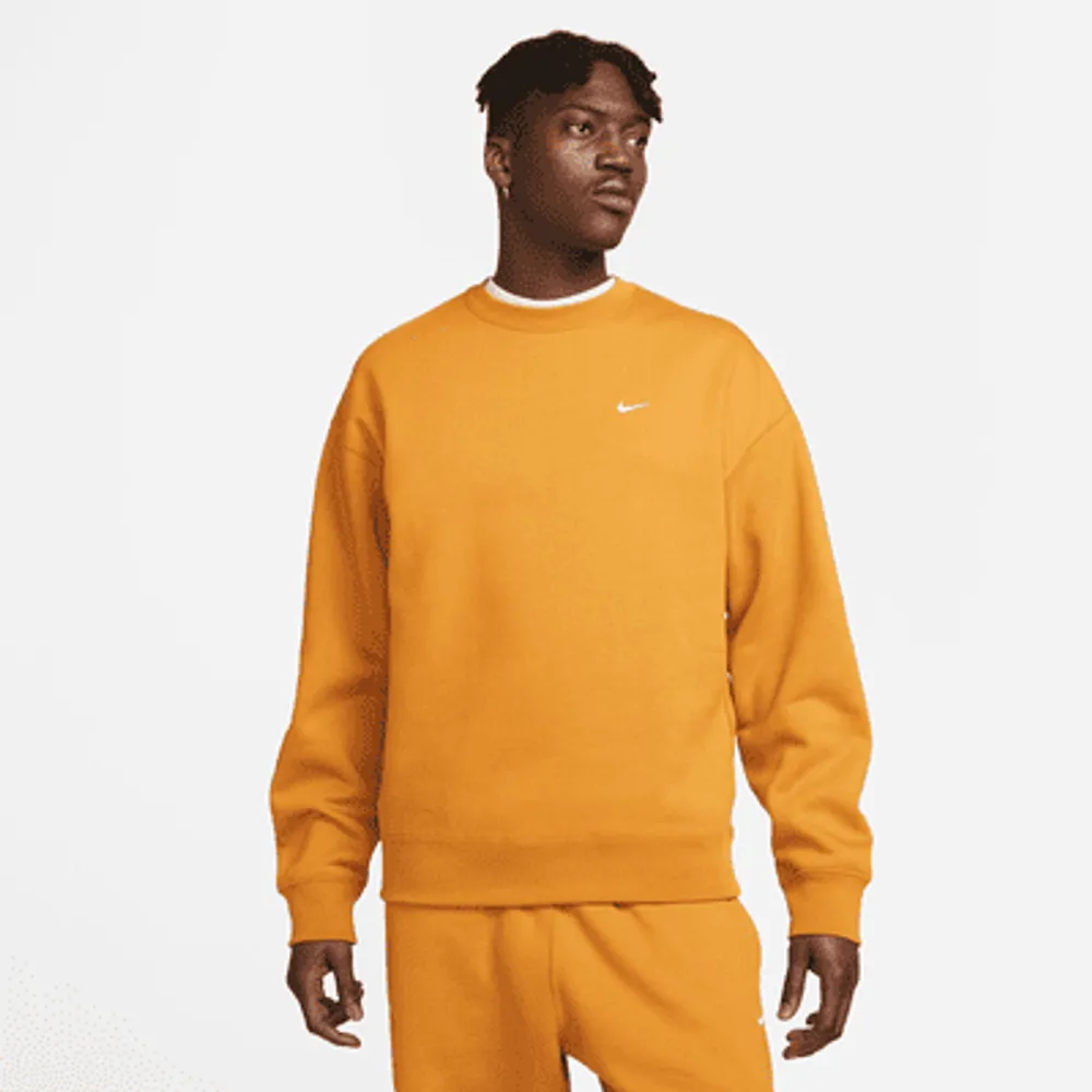 Nike Solo Swoosh Men's Fleece Crew. Nike.com | The Summit at Fritz