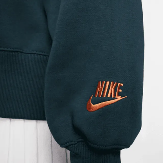 Ash green nike discount crewneck