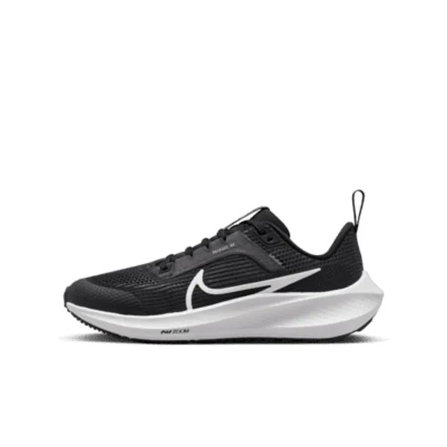 Nike Air Zoom Pegasus 40 PR Older Kids' Road Running Shoes. UK 