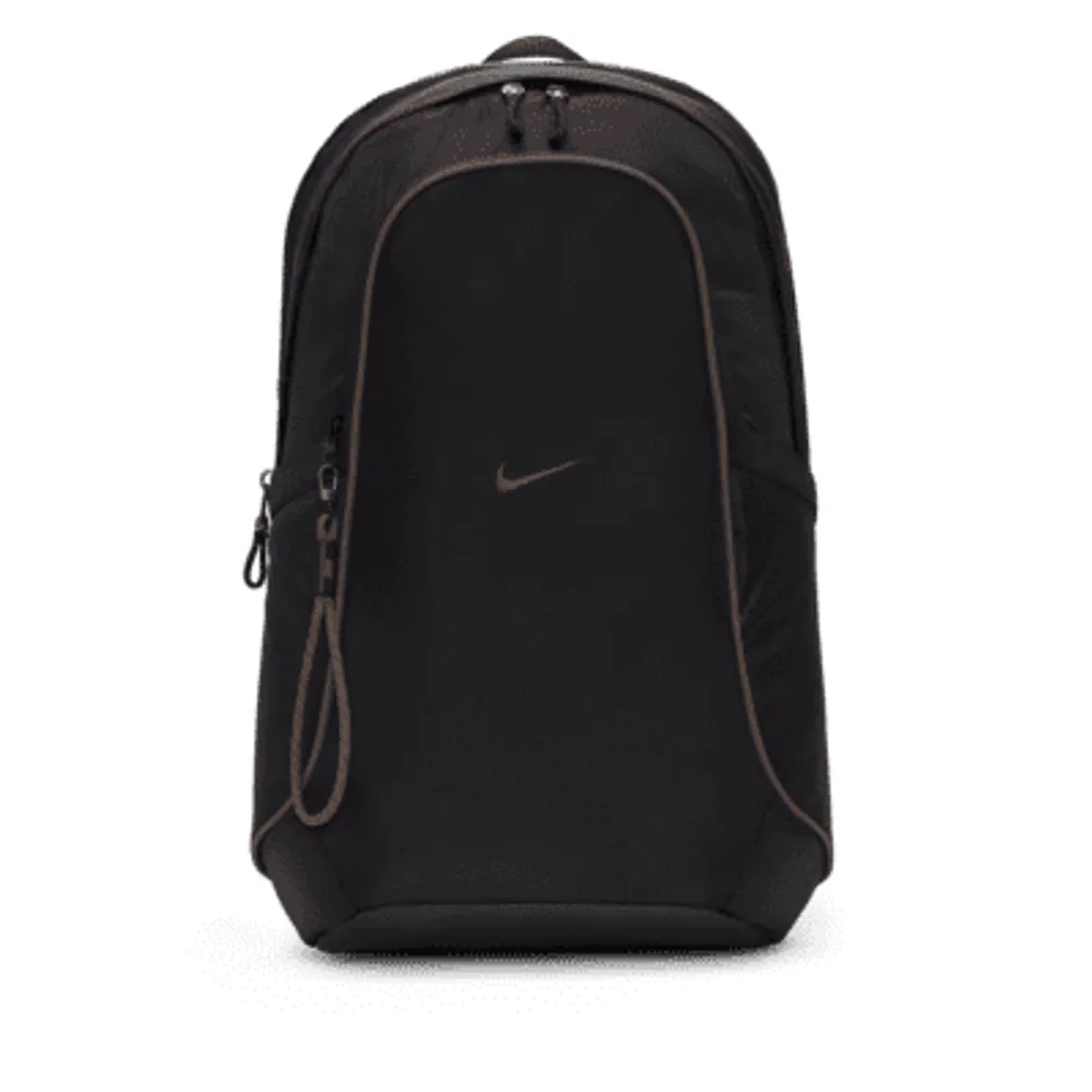 Nike essential outlet backpack