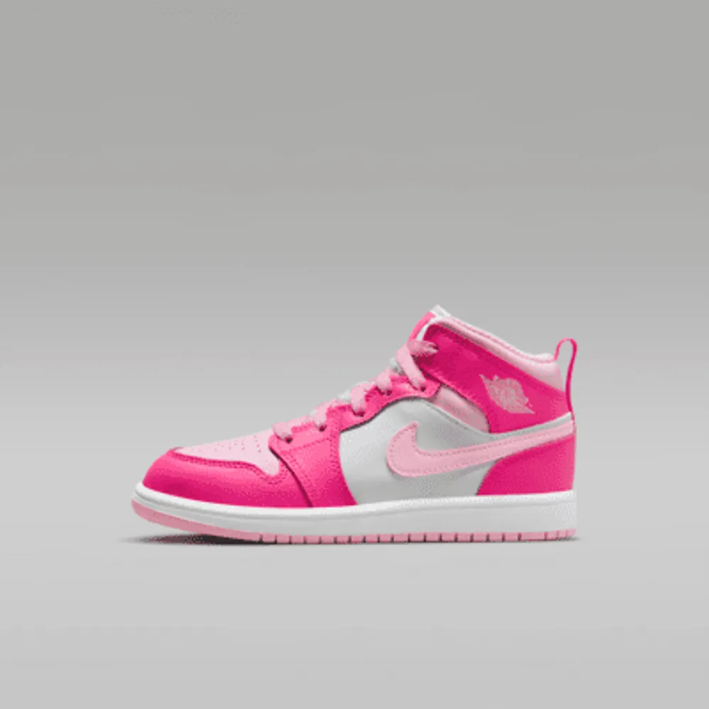 Nike Jordan 1 Mid Younger Kids Shoes. Nike UK King s Cross
