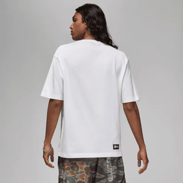 Undefeated nike shirt 2025