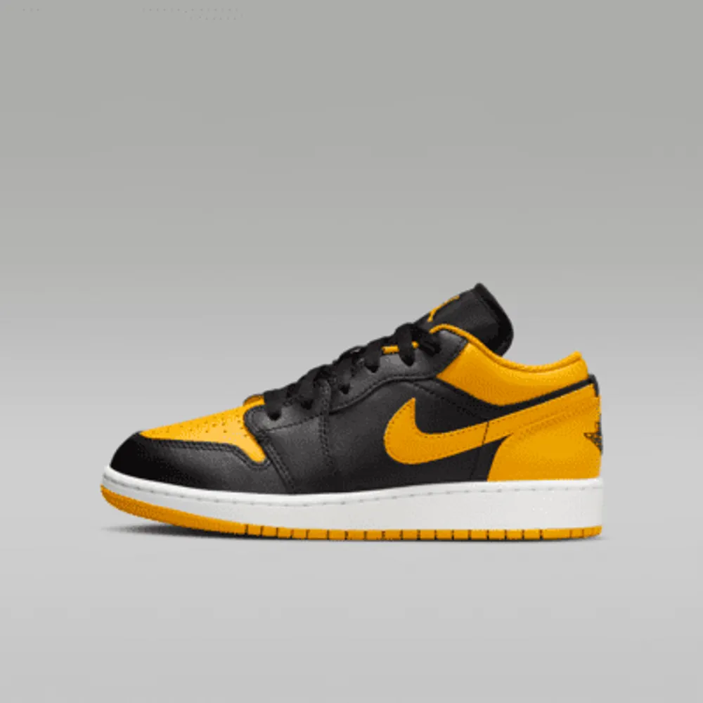 Nike Air Jordan 1 Low Big Kids' Shoes. Nike.com | The Summit at