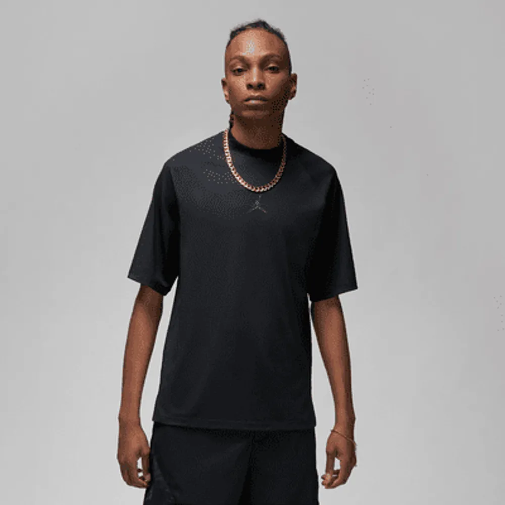 Sport nike hotsell t shirt