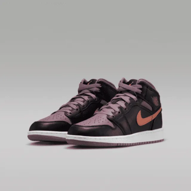 Nike Air Jordan 1 Low SE Big Kids Shoes. Nike The Summit at